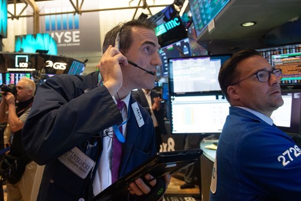 Stocks rally on earnings; averages off best levels